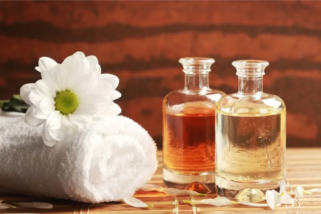 Facial Massage with Oil | Methods of Facial Massage
